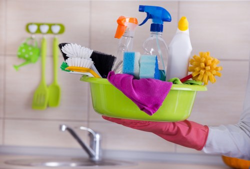 User navigating Carpet Cleaners SW6 website with a screen reader and clear page structure